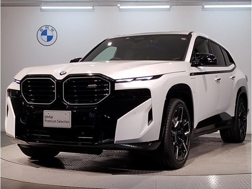 2023 BMW XM 4WD 2,000kms | Image 1 of 17