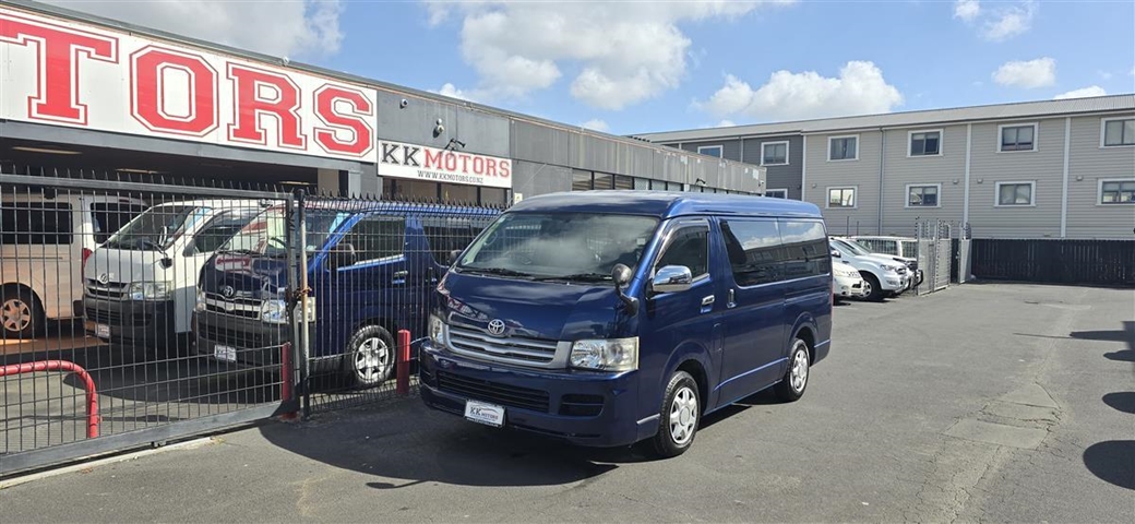 2006 Toyota Hiace 251,392kms | Image 1 of 5