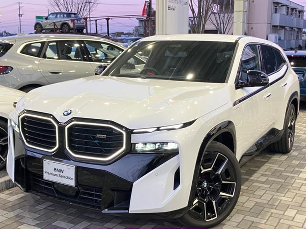 2023 BMW XM 4WD 2,000kms | Image 1 of 19