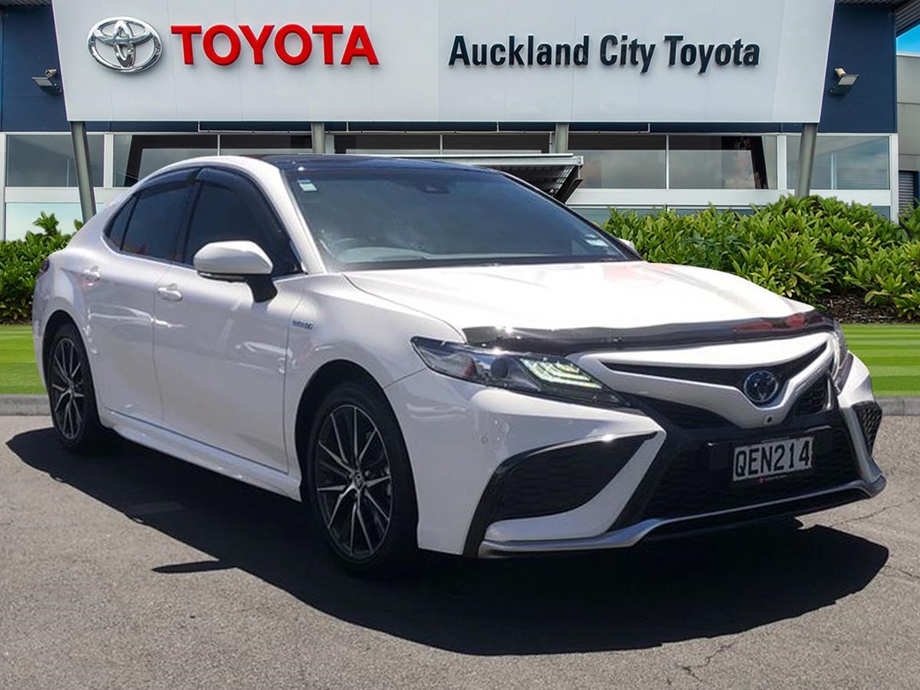2023 Toyota Camry Hybrid 4,112kms | Image 1 of 19