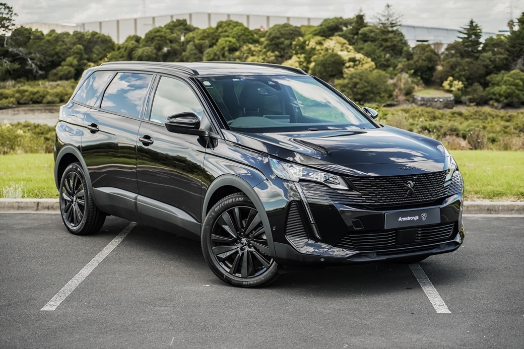 2023 Peugeot 5008 25kms | Image 1 of 23