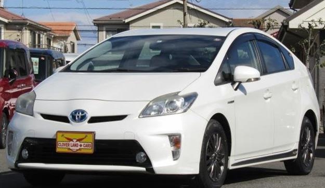 2012 Toyota Prius 77,195kms | Image 1 of 20
