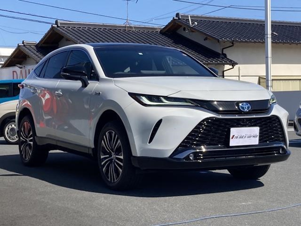 2022 Toyota Harrier 4WD | Image 1 of 20