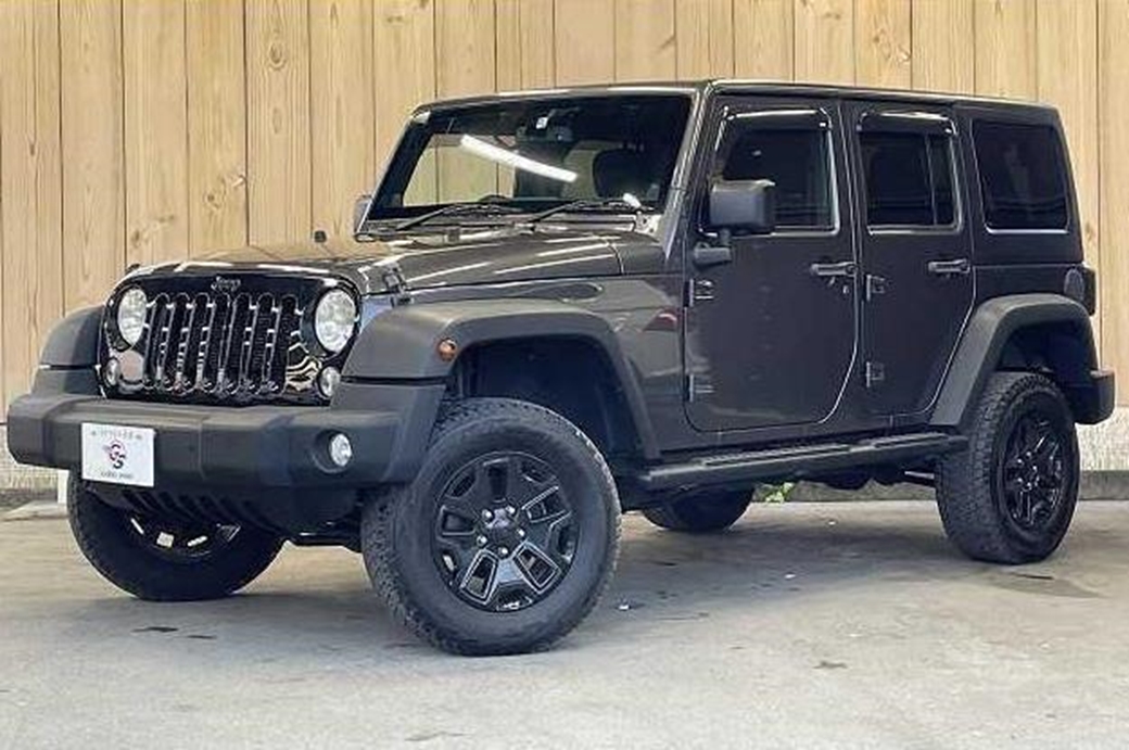 2014 Jeep Wrangler Unlimited 4WD 65,000kms | Image 1 of 20