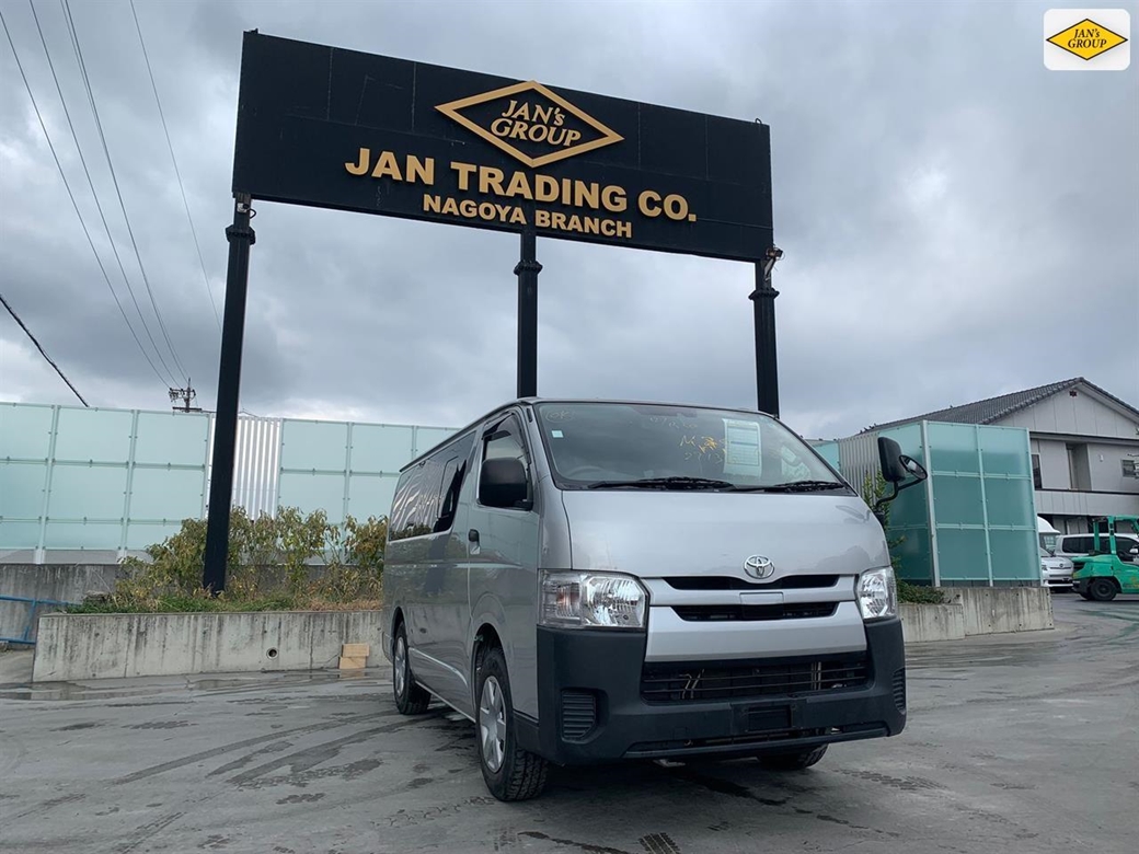 2018 Toyota Hiace 113,757kms | Image 1 of 17