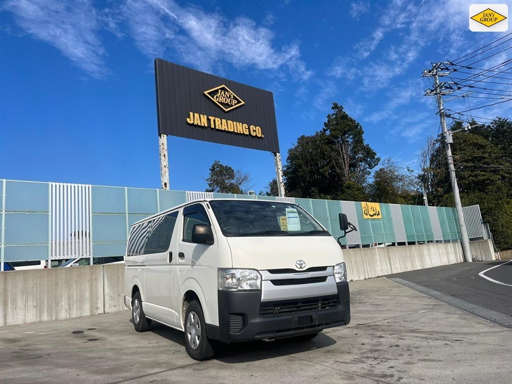 2018 Toyota Hiace 127,010kms | Image 1 of 12