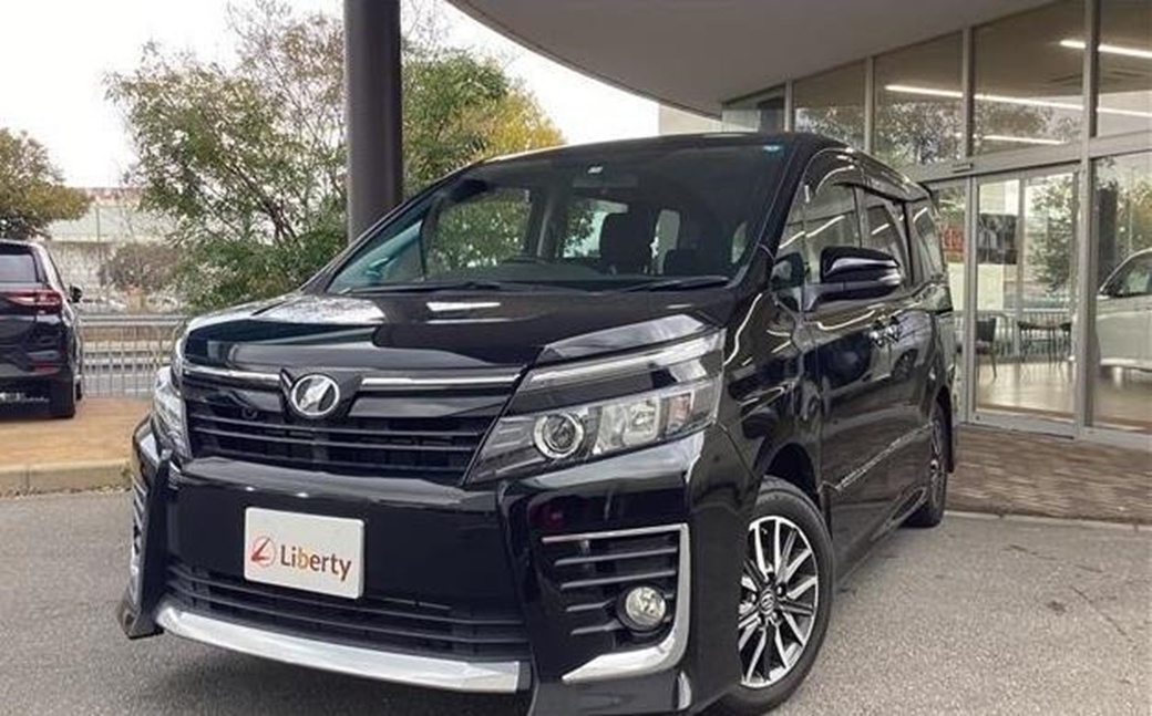 2015 Toyota Voxy ZS 35,655kms | Image 1 of 20
