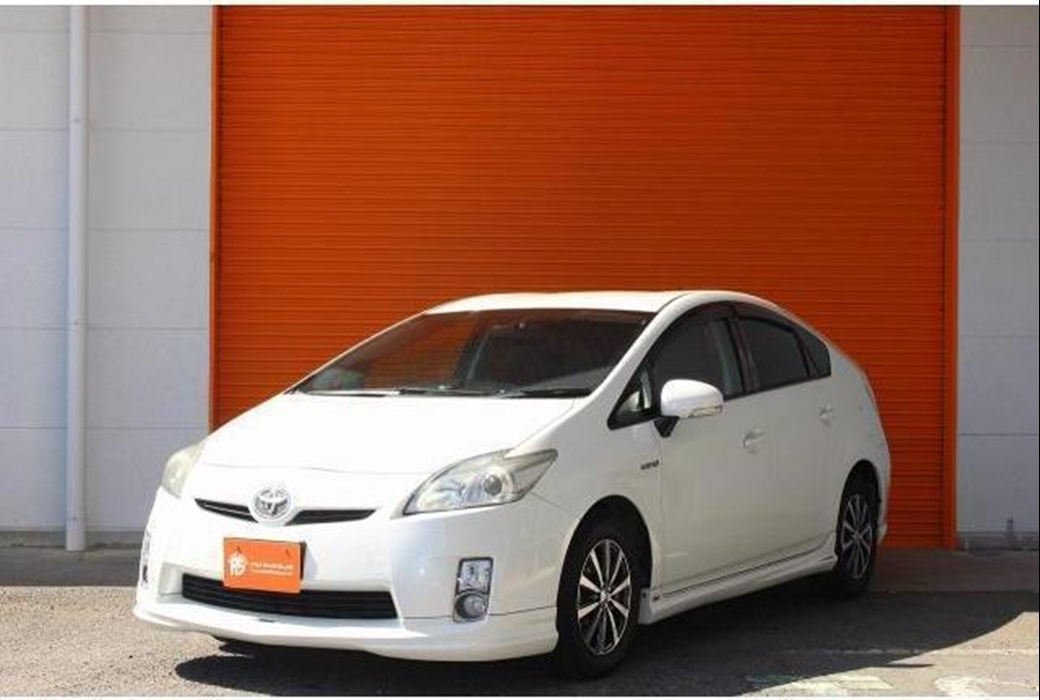 2011 Toyota Prius 98,505kms | Image 1 of 9