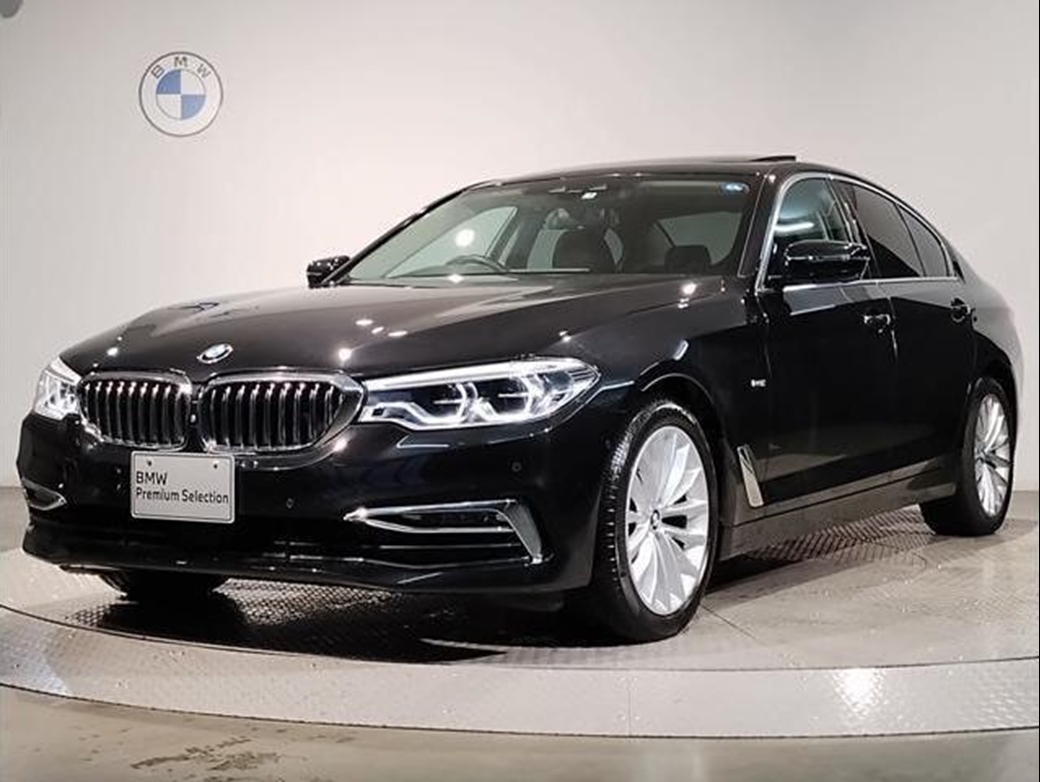 2017 BMW 5 Series 523d 26,000kms | Image 1 of 17