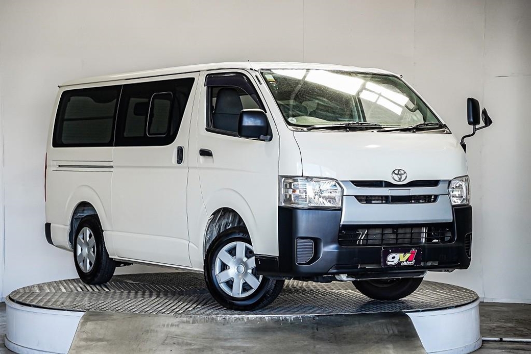 2018 Toyota Hiace 104,941kms | Image 1 of 15