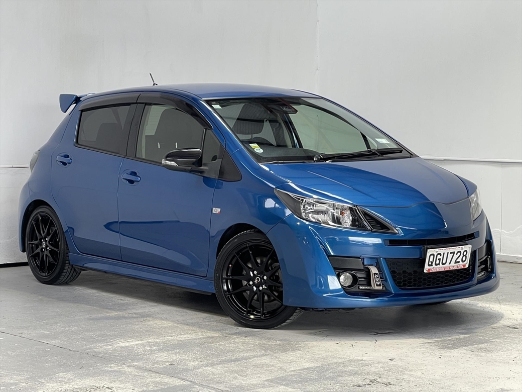 2016 Toyota Vitz RS 97,207kms | Image 1 of 18