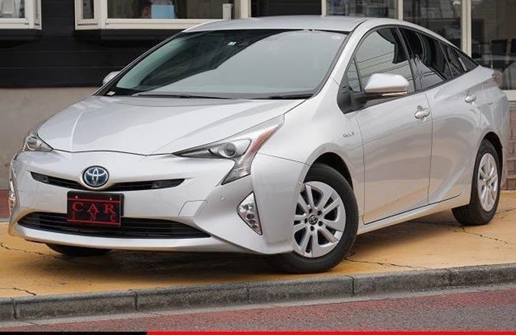 2017 Toyota Prius Plus 27,845kms | Image 1 of 20