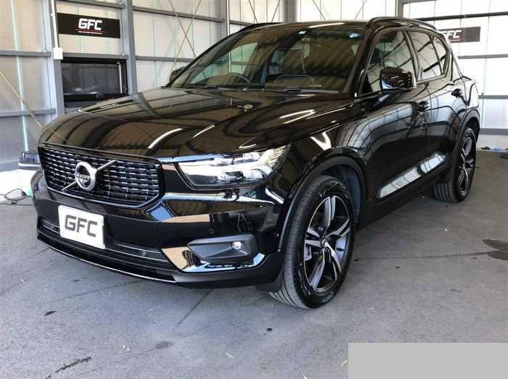 2021 Volvo XC40 4WD 11,000kms | Image 1 of 24