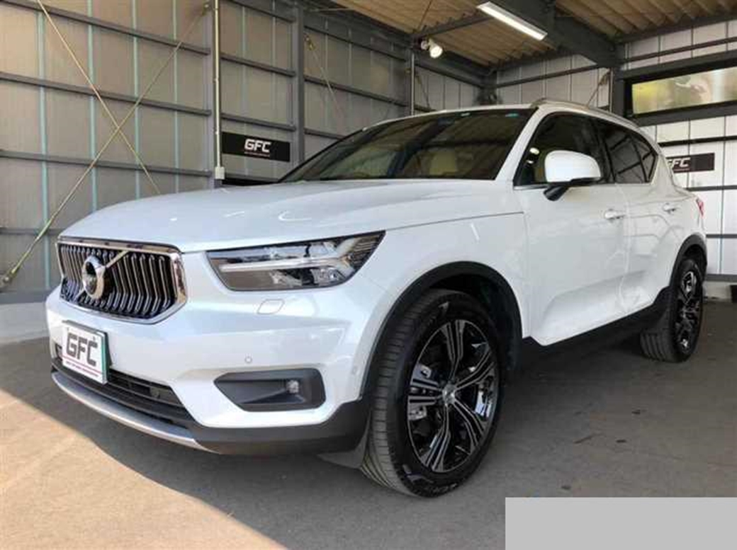 2020 Volvo XC40 4WD 13,000kms | Image 1 of 23