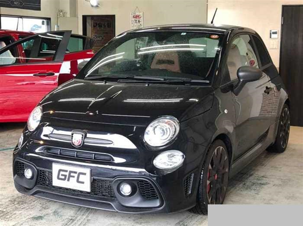 2018 Fiat 595 Abarth 15,000kms | Image 1 of 19