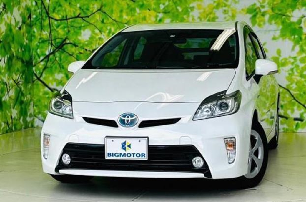 2013 Toyota Prius 33,000kms | Image 1 of 18