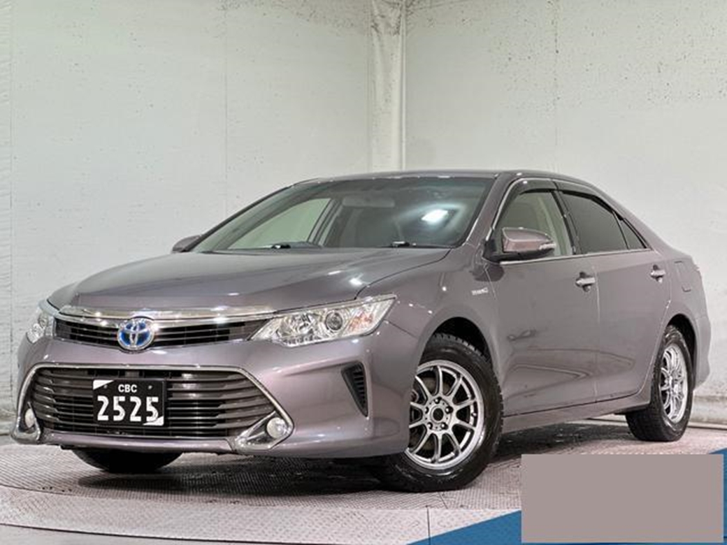 2015 Toyota Camry Hybrid 61,000kms | Image 1 of 16