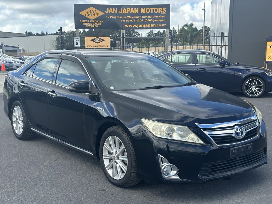 2011 Toyota Camry Hybrid 76,940kms | Image 1 of 20