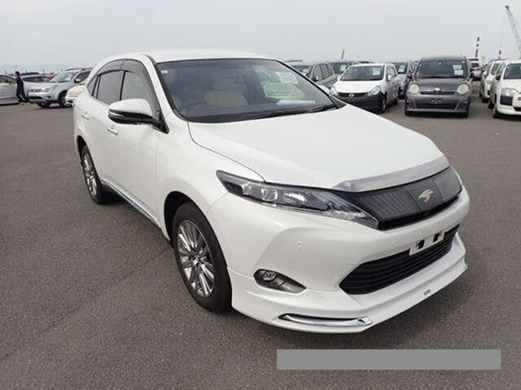 2015 Toyota Harrier 127,000kms | Image 1 of 29