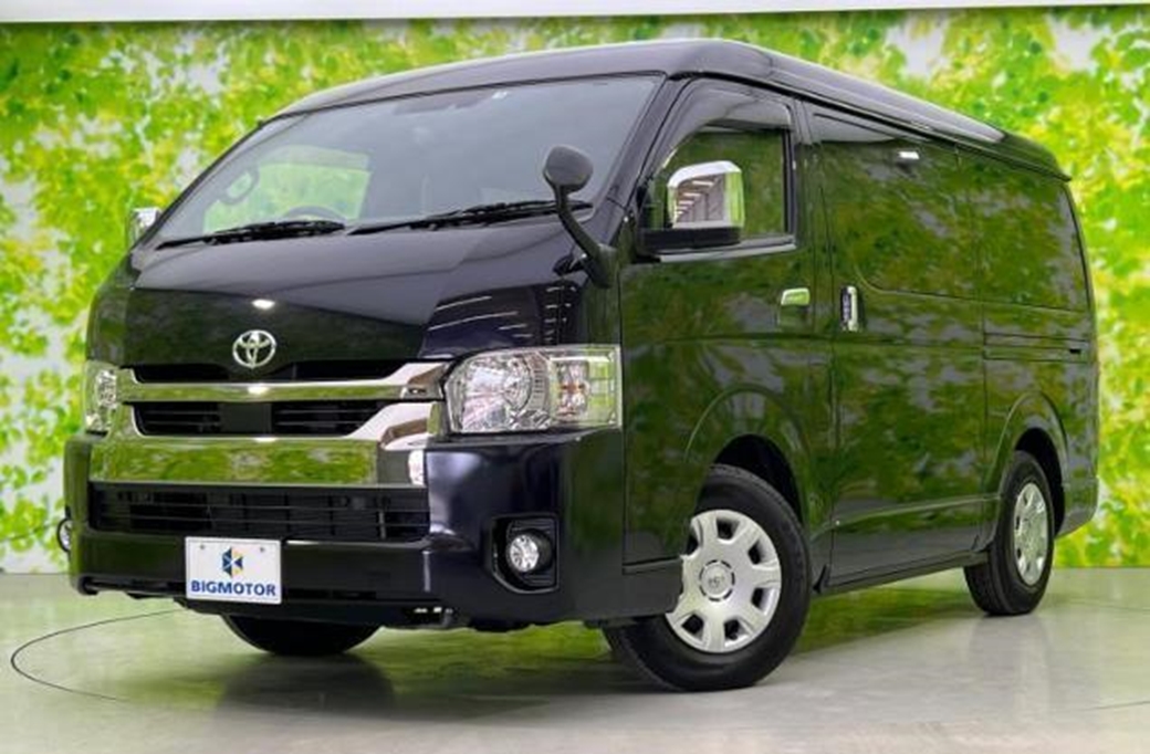 2022 Toyota Hiace 9,000kms | Image 1 of 18