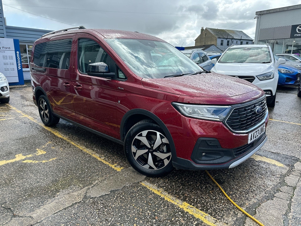 2023 Ford Tourneo 1,929mls | Image 1 of 40