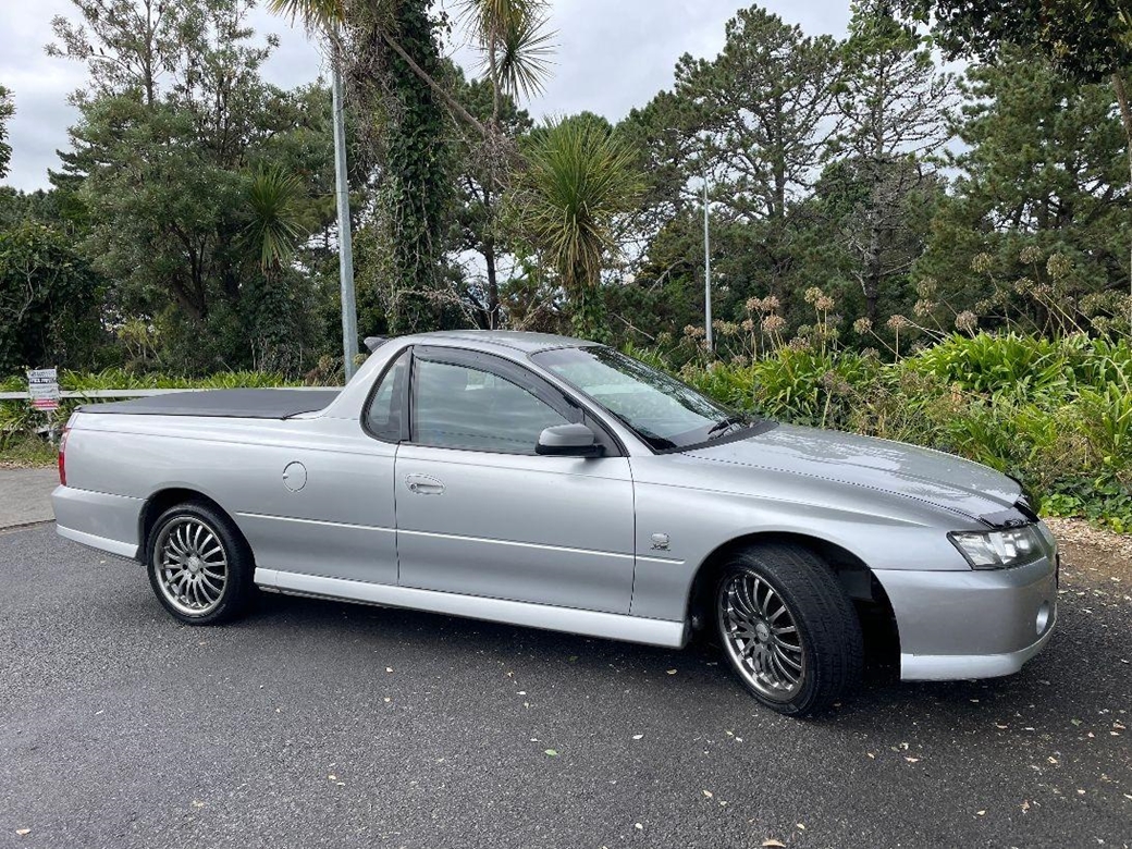 2005 Holden Commodore 259,500kms | Image 1 of 10