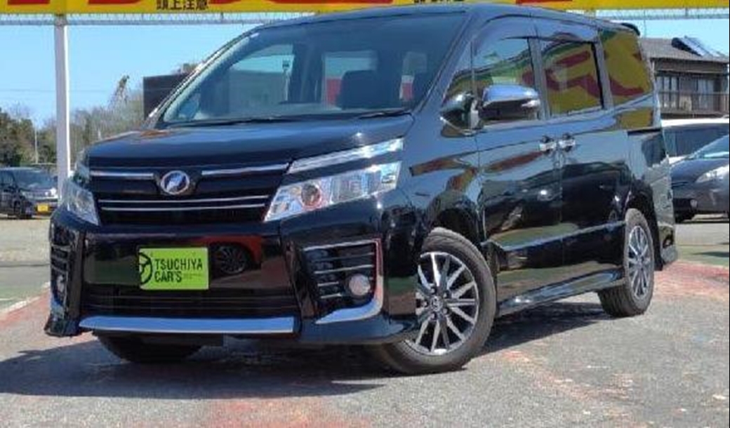 2015 Toyota Voxy ZS 71,033kms | Image 1 of 9