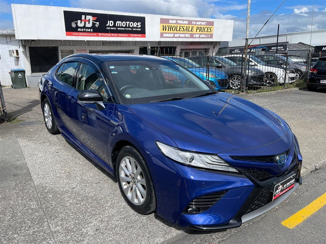 2019 Toyota Camry Hybrid 28,517kms | Image 1 of 19
