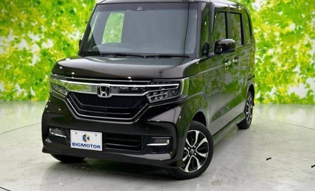 2019 Honda N-Box 4WD 55,000kms | Image 1 of 18