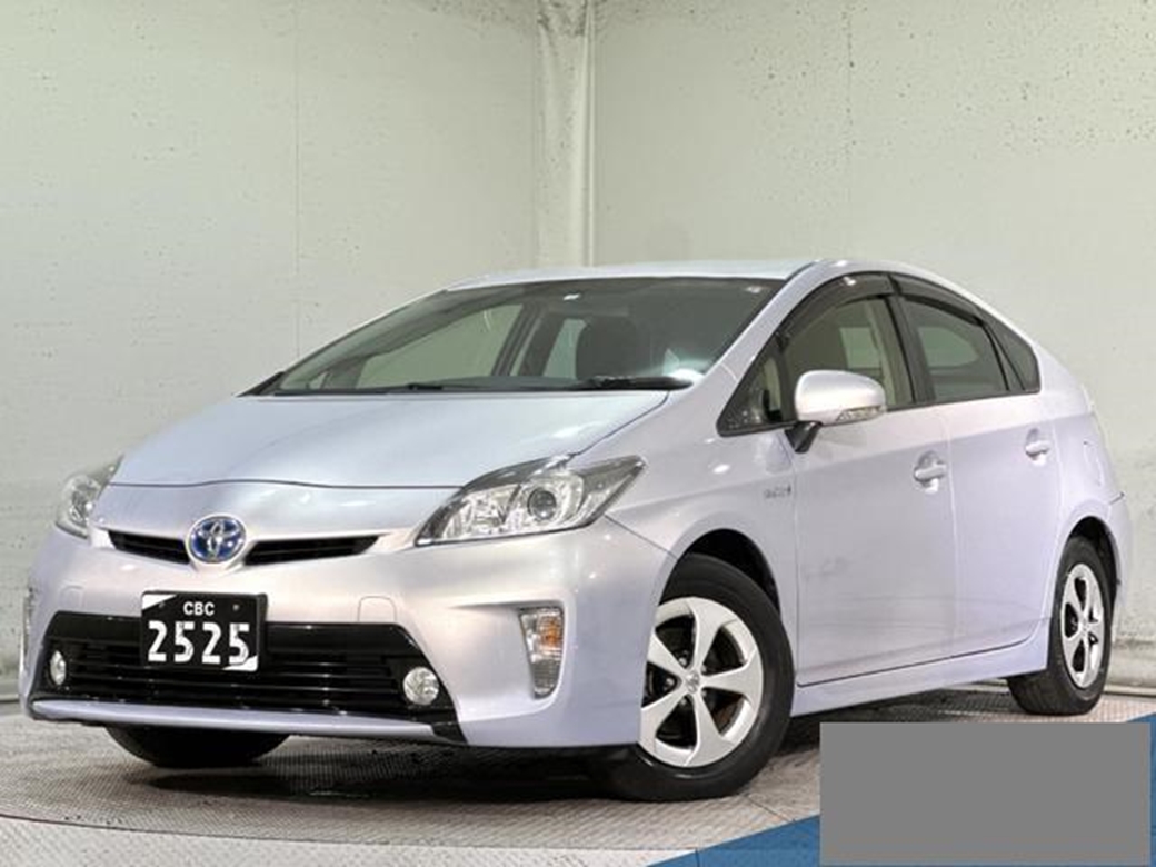 2012 Toyota Prius 61,000kms | Image 1 of 15