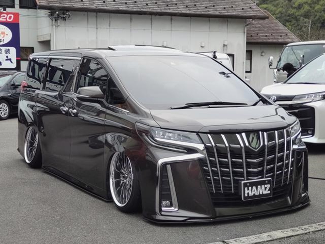 2022 Toyota Alphard 26,400kms | Image 1 of 18