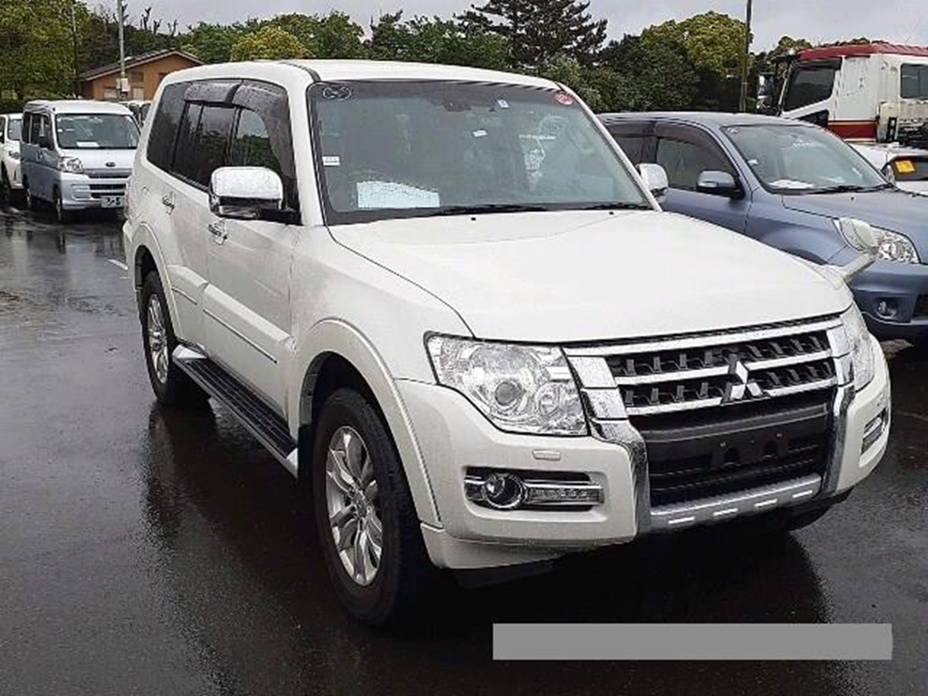2017 Mitsubishi Pajero Super Exceed 4WD 98,000kms | Image 1 of 32