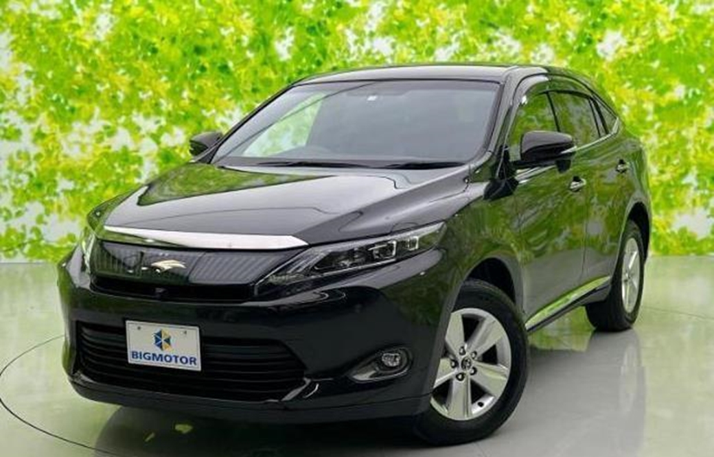 2013 Toyota Harrier 4WD 67,000kms | Image 1 of 18