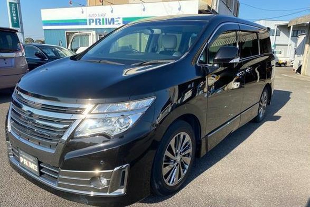 2016 Nissan Elgrand Rider 32,507kms | Image 1 of 19