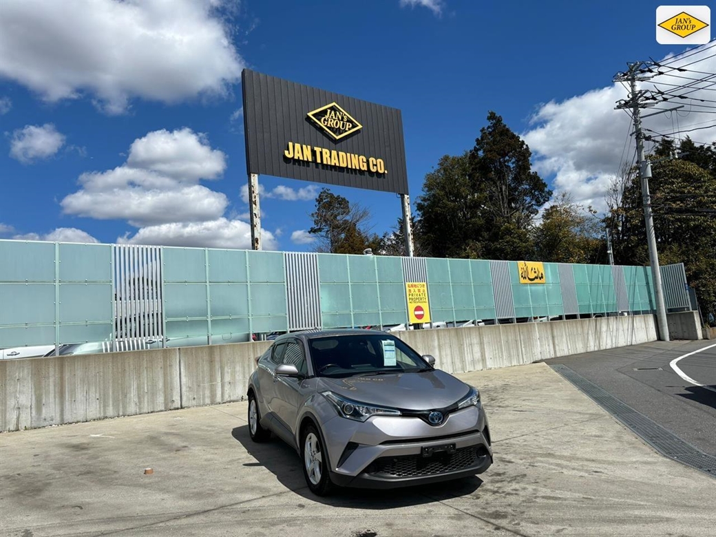 2018 Toyota C-HR 71,887kms | Image 1 of 12