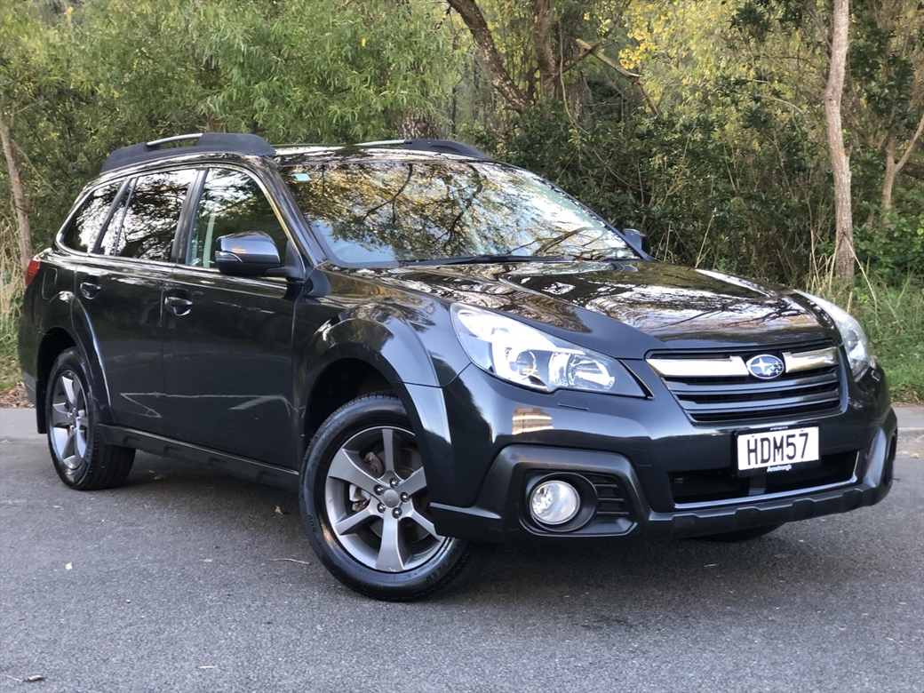 2014 Subaru Outback 4WD 86,000kms | Image 1 of 18